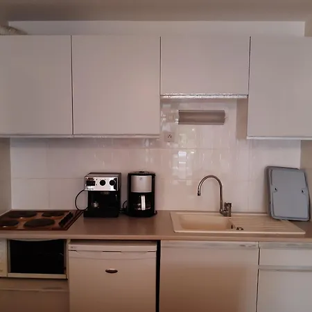 Maison T3 Climatisee A Port Leucate, Proche Et Port, Terrasse Arboree, Parking Prive - Fr-1-798-18 *